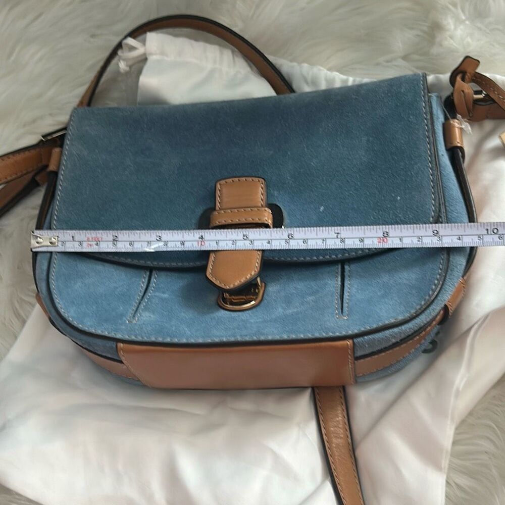 Michael Kors ROMY SUEDE MEDIUM MESSENGER crossbody - Picture 2 of 10